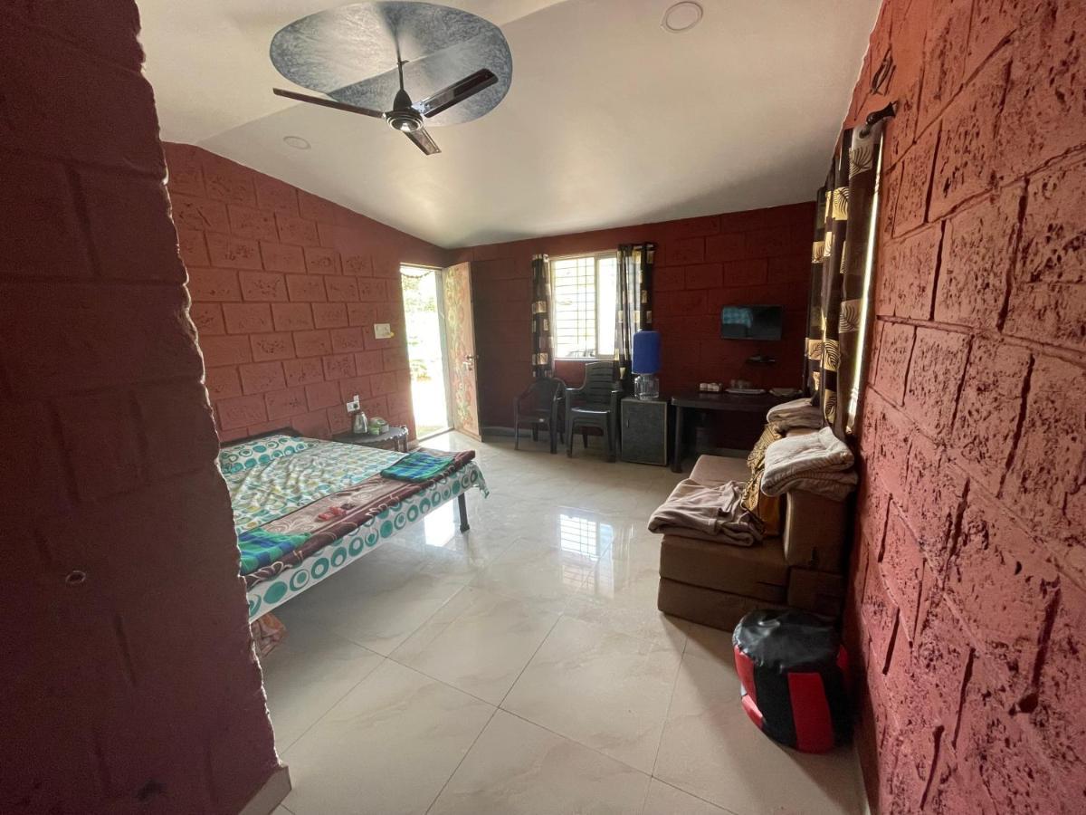Siesta House Villa พันช์กานี ภายนอก รูปภาพ
